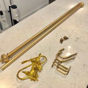 Elegant Angel Gold Curtain Rod Set